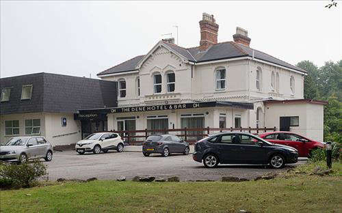 게일과 상대 여성이 만난 호텔 (텔레그래프 캡처화면)